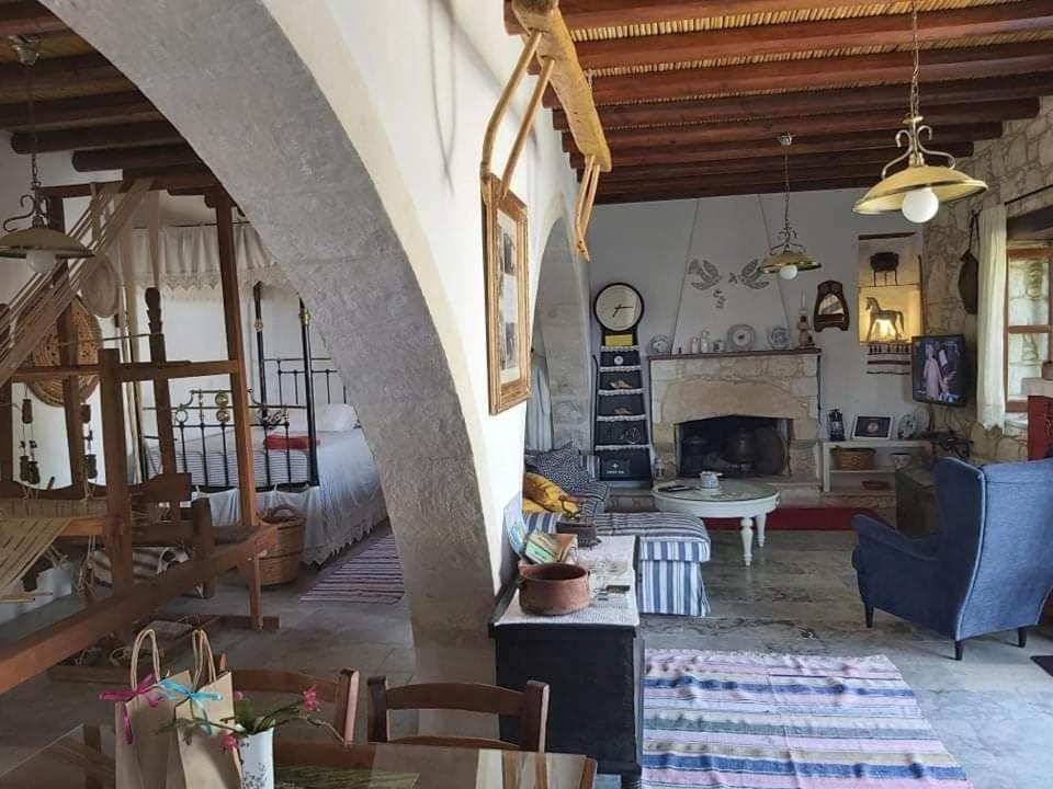 Гостьовий будинок Aliki'S House 1+ 2 Polis Екстер'єр фото